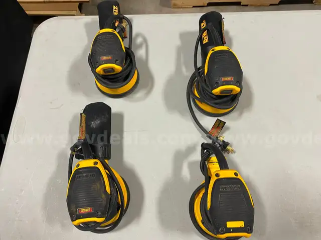 Dewalt 5&#x22; Orbital Sander (LOT OF 4)