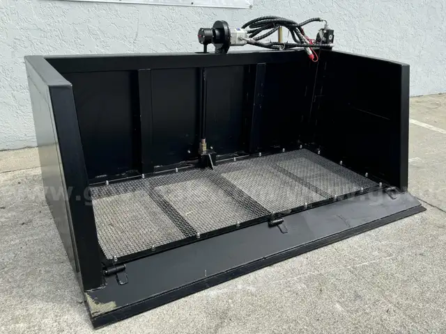 Unused Vibrating Dirt Screen Sifter Screener Bucket Attachment for Skid Steer