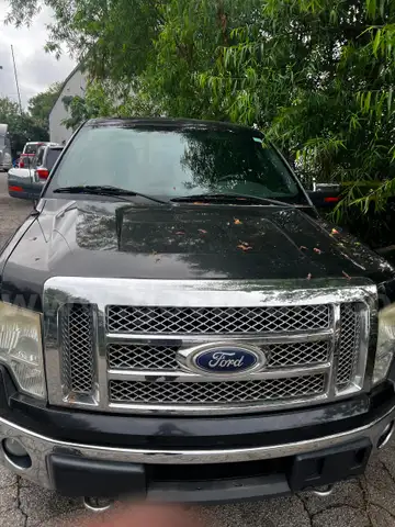 2011 Ford F-150 Lariat SuperCrew Pickup Truck
