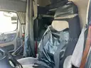 2016 Freightliner Cascadia 125 Semi-Truck