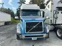2016 Volvo VNL Semi-Truck