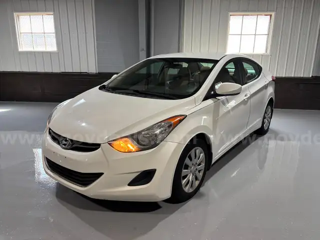 2012 Hyundai Elantra GLS A/T