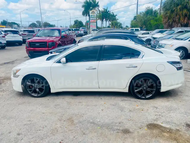 2013 Nissan Maxima SV