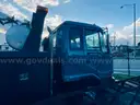2000 Nissan UD2000