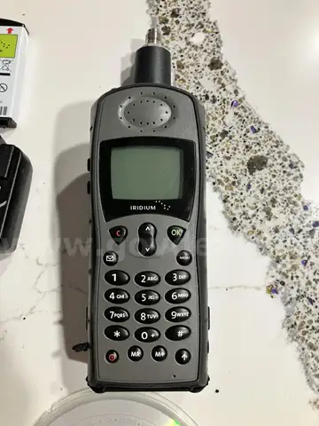 Iridium Satellite Phone and Bundle
