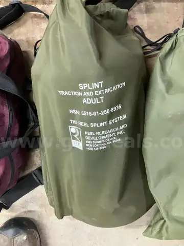 Lot of (2) Portable Splints