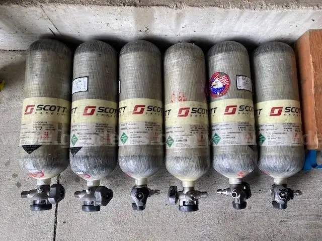Lot of 6 Scott Safety SCBA Packs, Masks &#x26; 6 Cylinders