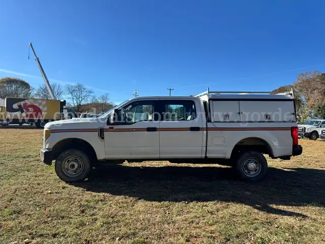 2017 Ford F-250 SD XL Crew Cab 4WD