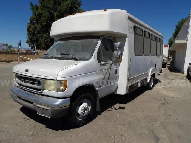 2002 Ford Econoline