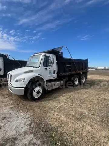 2011 Freightliner M2 106
