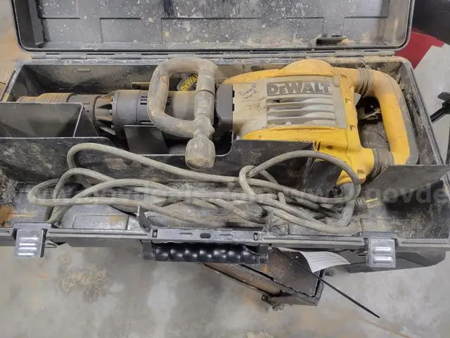 Dewalt Electric Jack Hammer