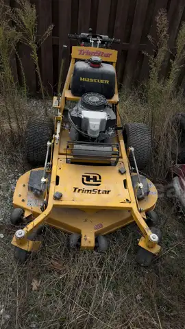 2011 Hustler Mower 48&#x22; Rear Discharge