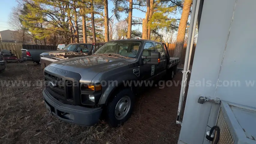 2010 Ford F-350 SD XL Crew Cab 2WD