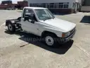 1998 Toyota Hilux 2,4D LDV Poni Bakkie &#x26; 1 ton Poni Box Trailer.