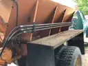1996 Ford F800 Spreader Truck
