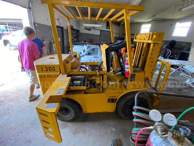 Allis Chalmers Forklift