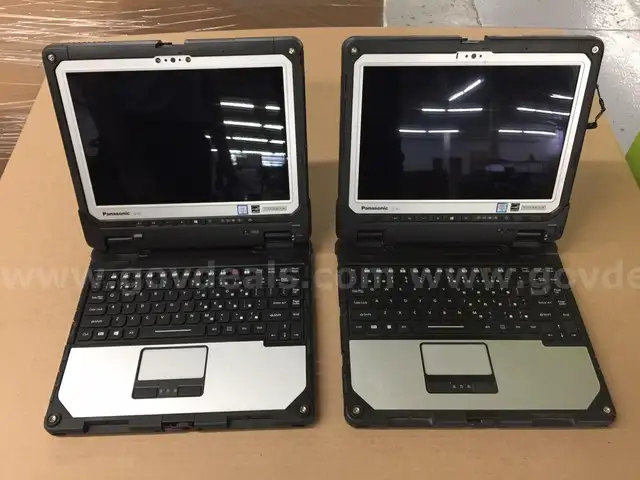 (50) Panasonic Toughbook CF-33 Core i5-7th Gen | 8GB | 256GB SSD Grade B