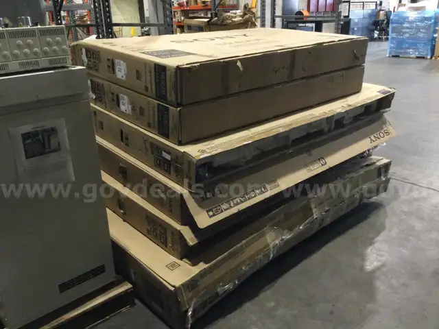 One (1) Pallet of Assorted TVs (Not Tested)