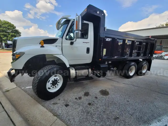 2013 International 7400