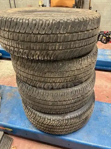 set of 4 used Michelin LTX A/T2 tires