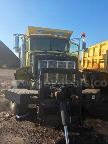 2009 Peterbilt 340