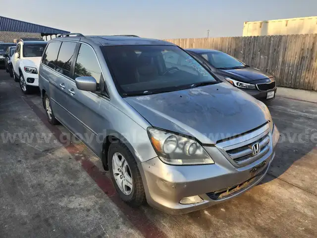2007 Honda Odyssey Touring  w/ DVD and Navigation
