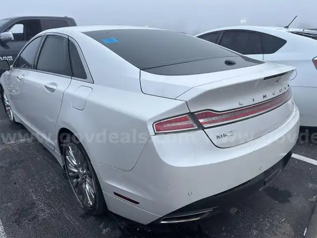 2015 Lincoln MKZ 4dr Sdn AWD 4D Sedan 3.7 6cyl. Gasoline