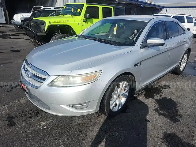 2010 Ford Taurus SEL FWD 4D Sedan 3.5 6cyl. Gasoline