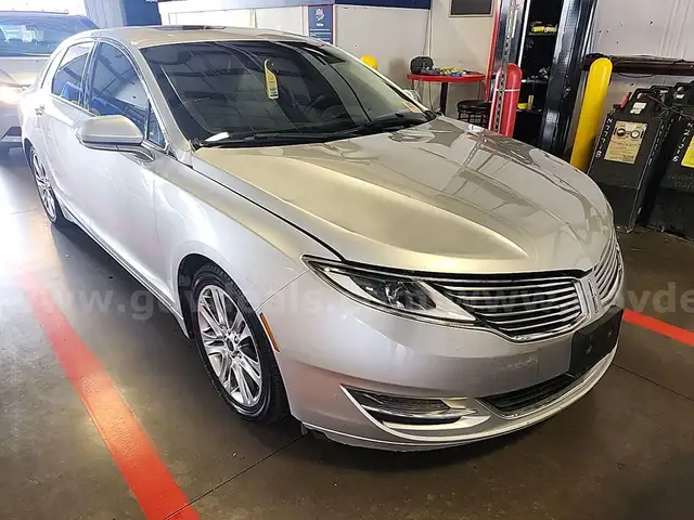 2015 Lincoln MKZ 4dr Sdn FWD 4D Sedan 2.0 4cyl. Gasoline