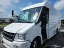 2013 Isuzu Commercial Van w/AIR RWD Cargo Van 3.0 4cyl. Diesel
