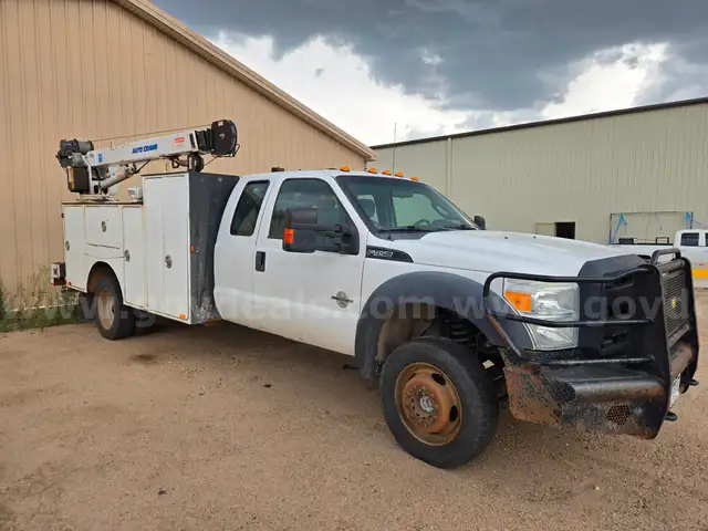 2016 Ford F-450 SD 4x4 6.7 diesel Crane service body