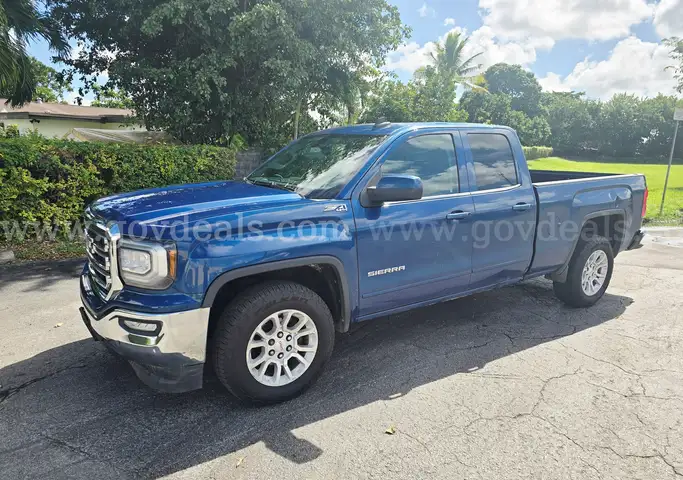 2018 GMC Sierra 1500 CREW CAB, 4WD