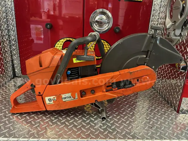 Husqvarna 272K saw