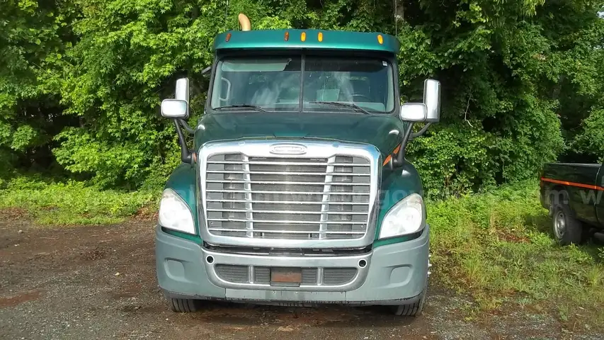 2013 Freightliner Cascadia 125