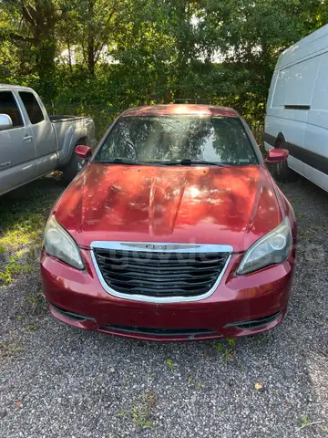 2013 Chrysler 200