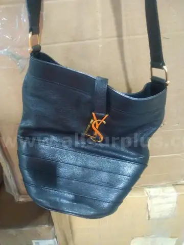 Seau Fermoir Small YSL Crossbody Bucket Bag