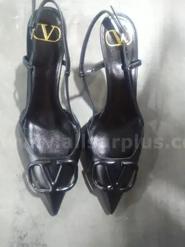 VALENTINO Garavani Pumps 37 1/2