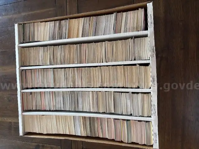 HUGE LOT OF TRADING CARDS Over 5100