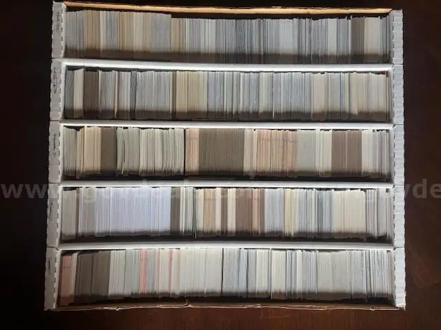 HUGE lot of BASEBALL Trading cards Approx 4650 cards Ripken, Bonds, Ryan, etc.