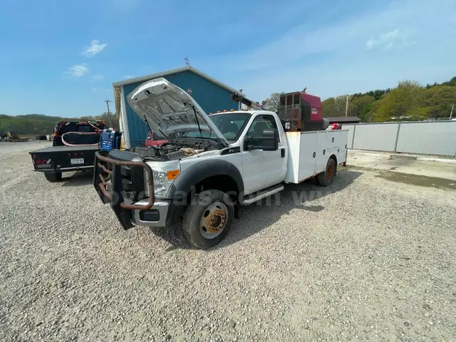 2011 Ford F450 4WD Service Truck