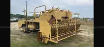 Etnyre chip spreader
