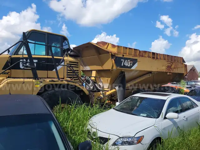 2008 CAT 740B NON RUNNING TRUCK
