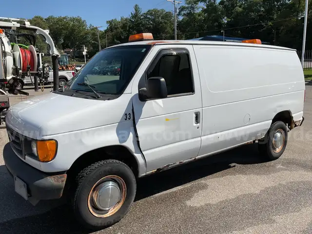2003 Ford Econoline E250 3/4 ton Van