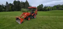 Kubota B26 Commercial Tractor Loader backhoe
