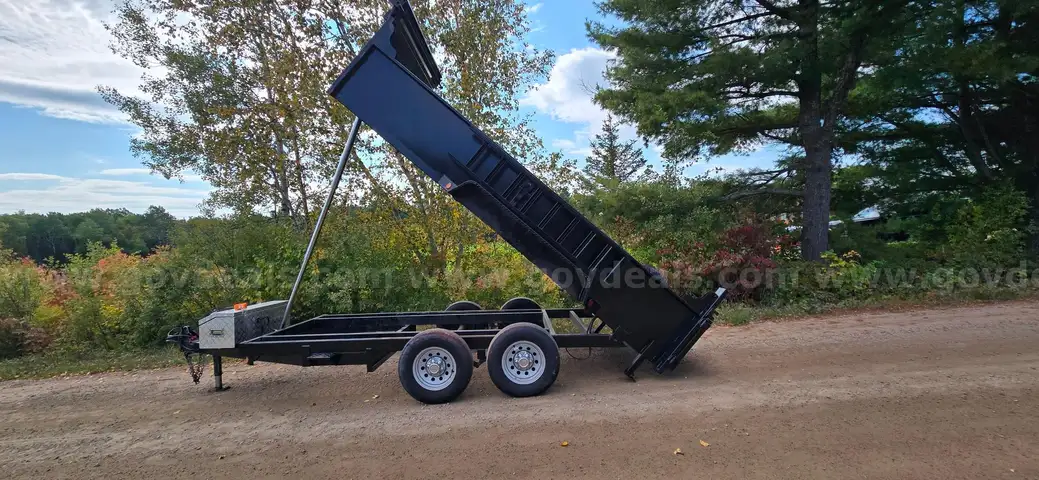 dump trailer