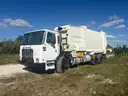 2016 Autocar ACX-64 - Allison Transmission - New Way 31yd ASL Side Loader