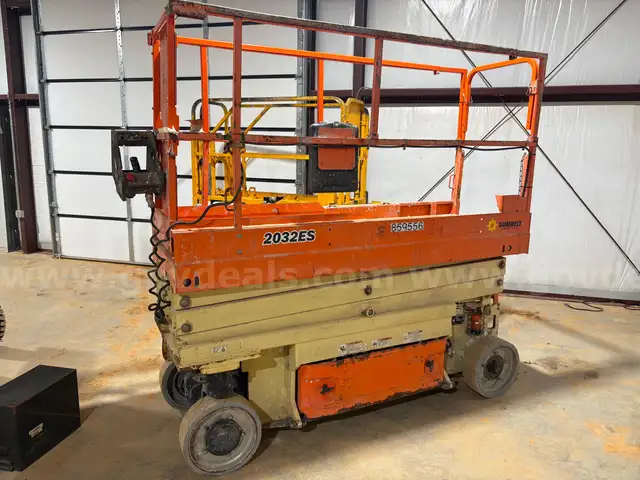 JLG 2032ES 20ft Electric Scissor Lift