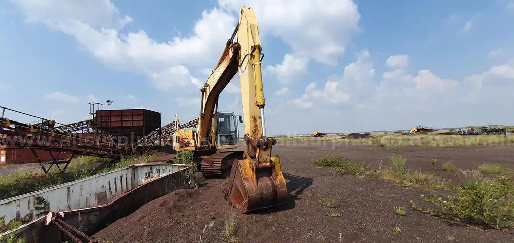 Liugong 925D Excavator.