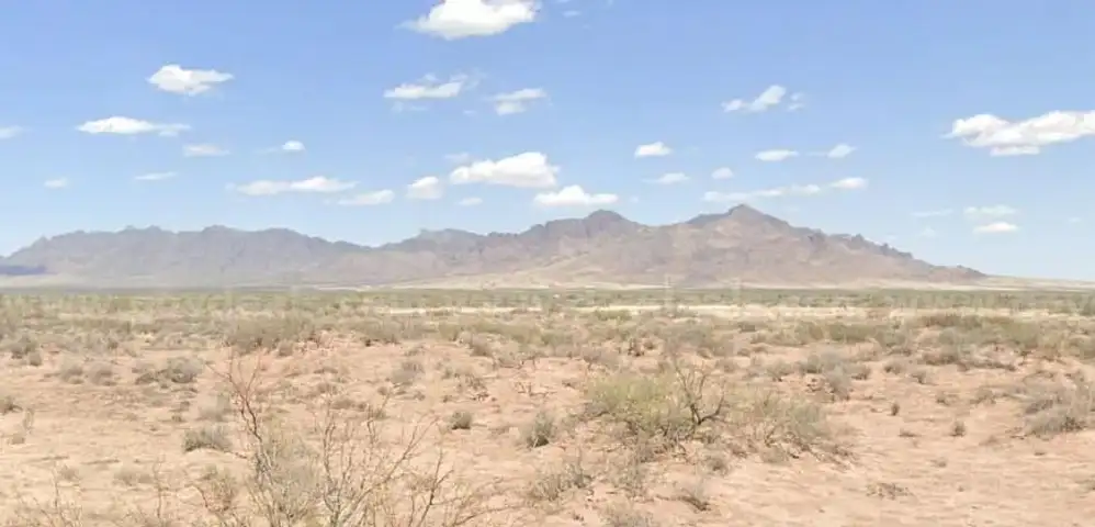 Luna County NM , 0.5ac  residential lot. NO RESERVE !!
