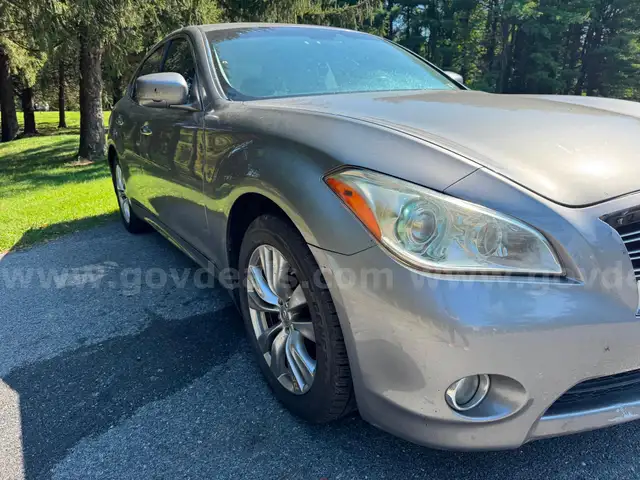 2011 Infiniti M all wheel drive